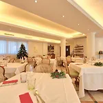 Отель Priula 3*
