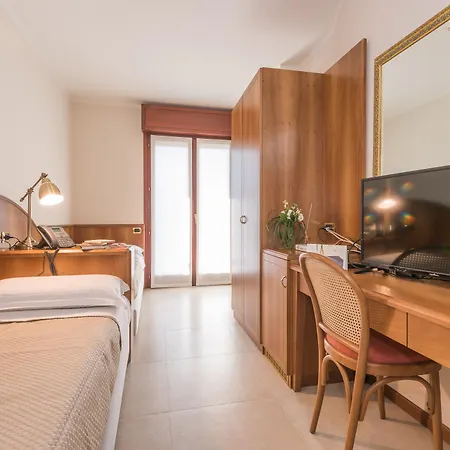 Hotel Priula 3*